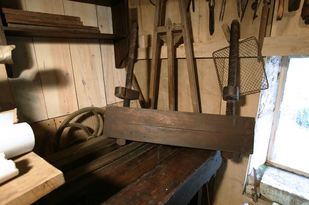 Presse à relier (presse à dorer)