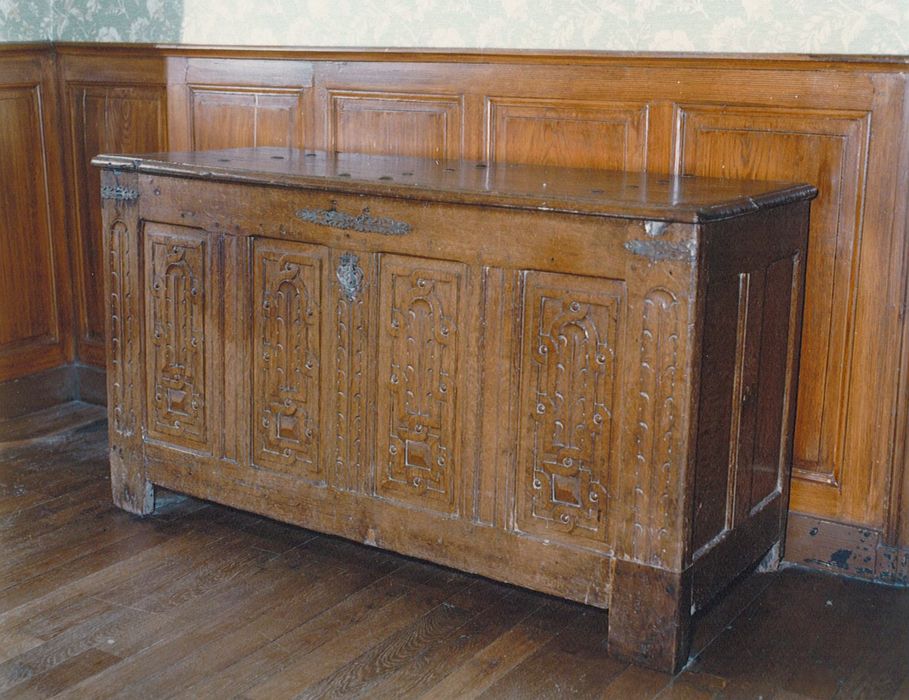coffre - © Ministère de la Culture (France), Conservation des antiquités et des objets d’art de Vendée – Tous droits réservés