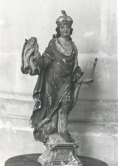 statue : Saint Louis