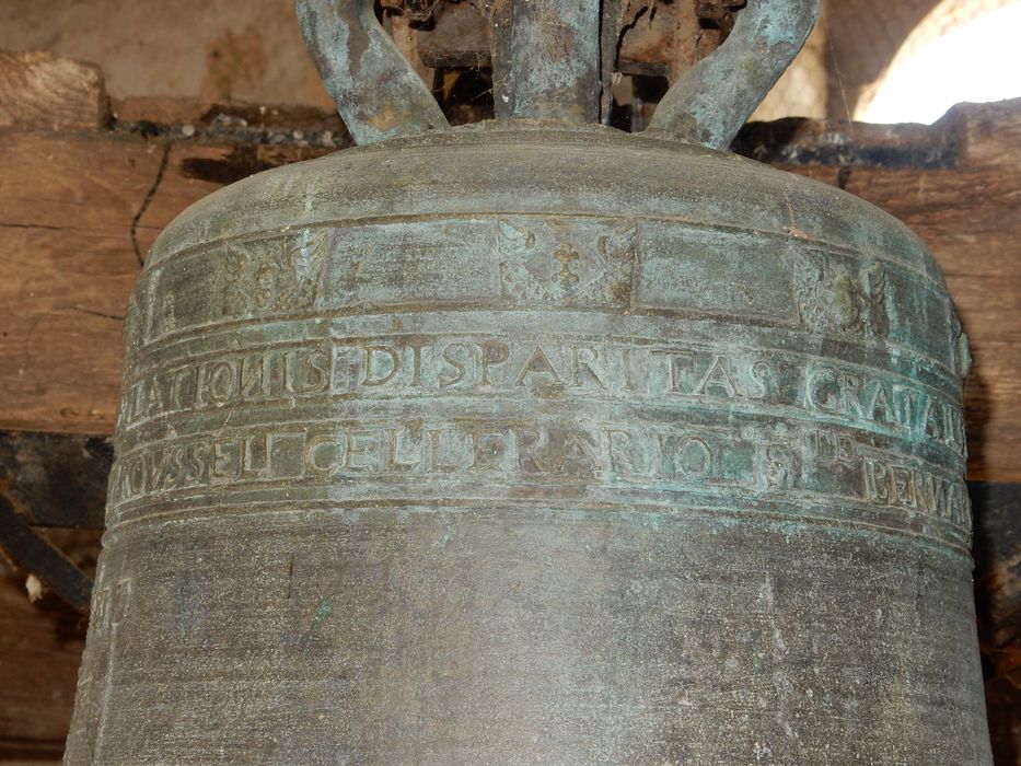 cloche, détail des inscriptions