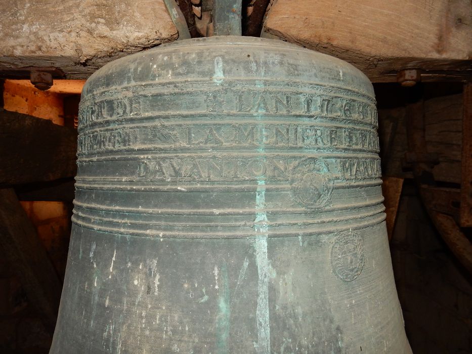 cloche, détail de l’inscription