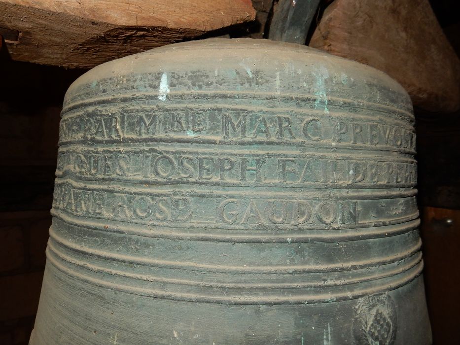 cloche, détail de l’inscription