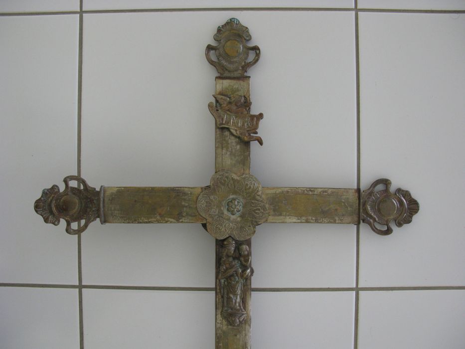 croix de procession, vue partielle