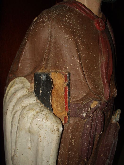 statue : Saint Pierre, détail