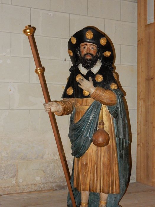 statue : Saint Jacques en costume de pèlerin - © Ministère de la Culture (France), Conservation des antiquités et des objets d’art de la Vienne – Tous droits réservés 