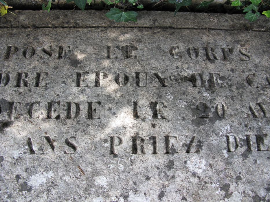 dalle funéraire de Louis Gendre, détail des inscriptions