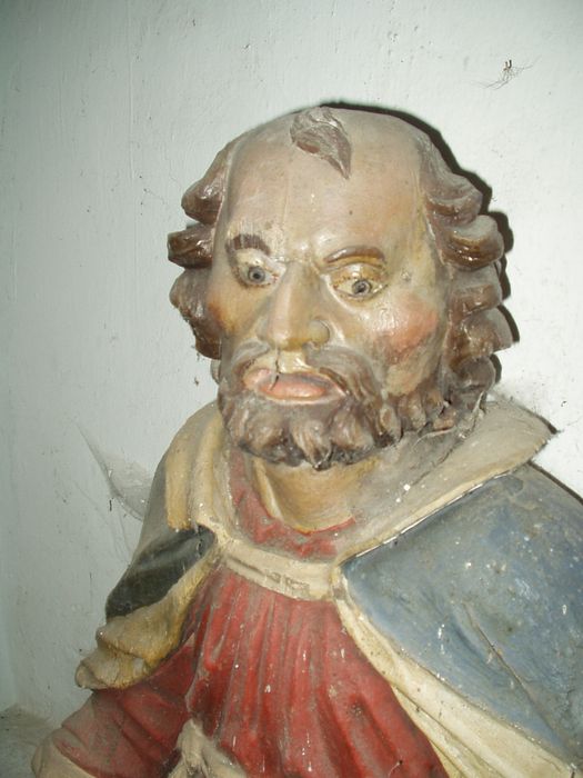 statue : Saint Pierre, vue partielle