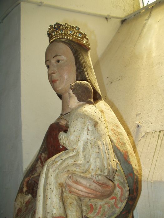 statue : Vierge à l'Enfant, vue partielle