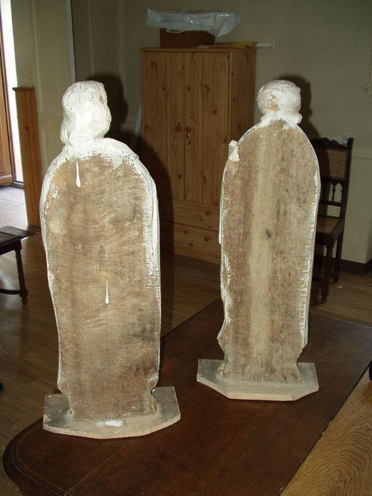statues : Saint et Sainte non identifiés, revers