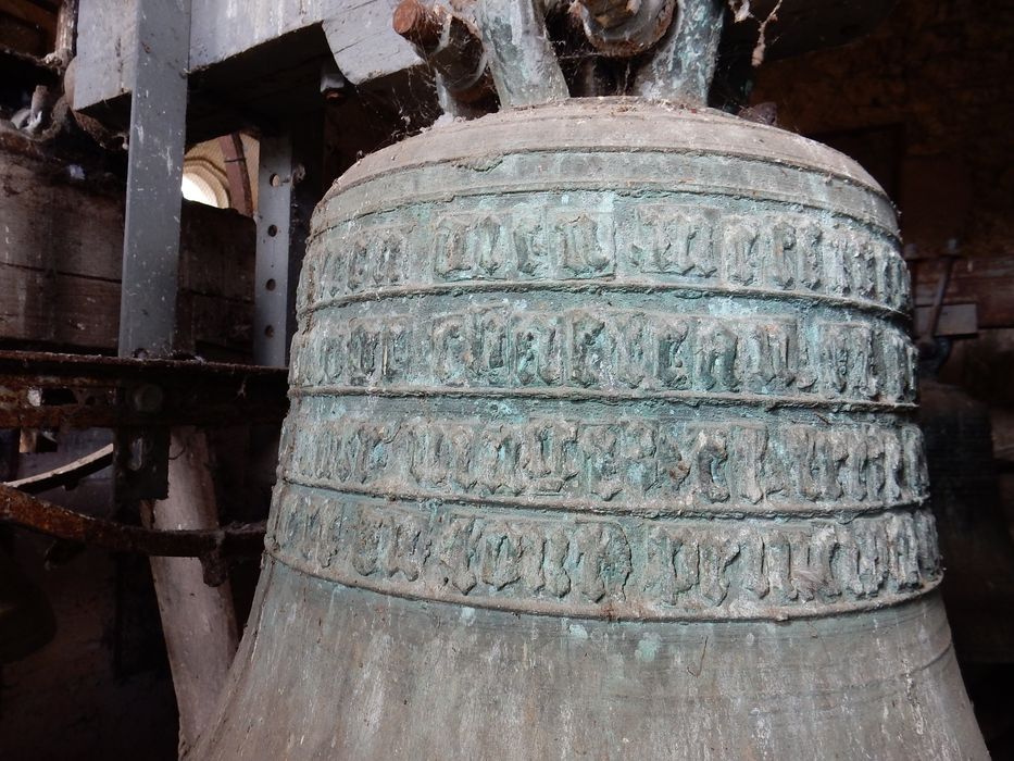 cloche, détail de l'inscription