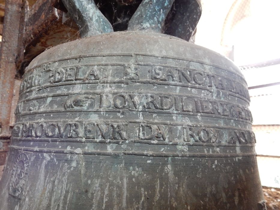 cloche, détail de l'inscription