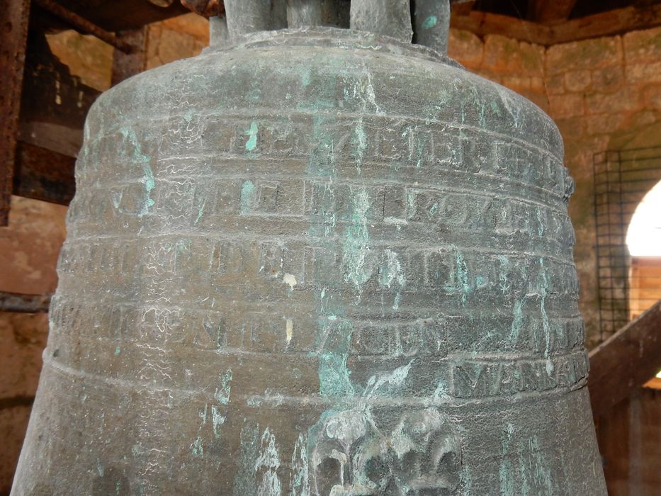 cloche, détail de l'inscription