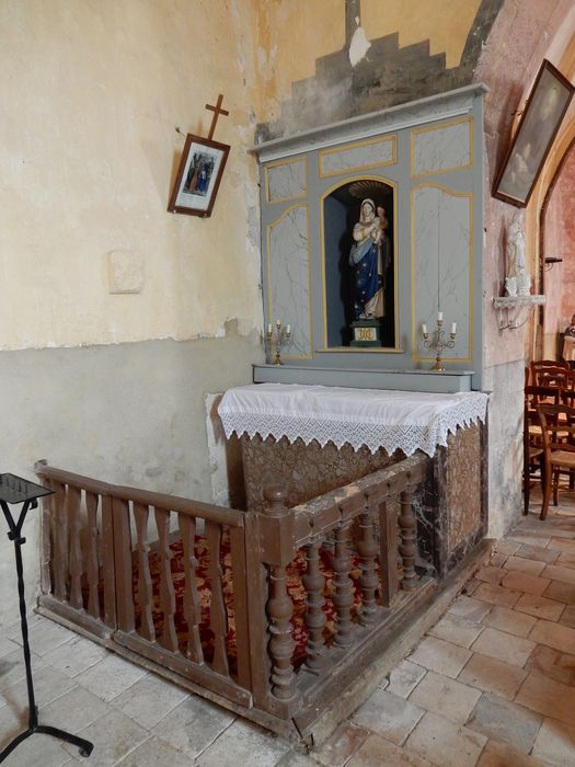 clôture d'autel (balustrade) de l'autel gauche - © Ministère de la Culture (France), Conservation des antiquités et des objets d’art de la Vienne – Tous droits réservés 