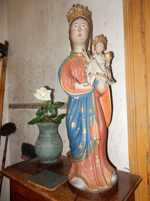 statue : Vierge à l'Enfant