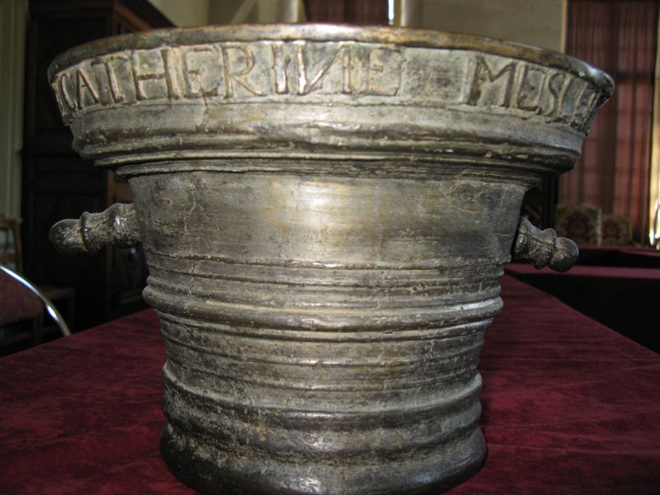mortier n°2 - © Ministère de la Culture (France), Conservation des antiquités et des objets d’art de la Vienne – Tous droits réservés 