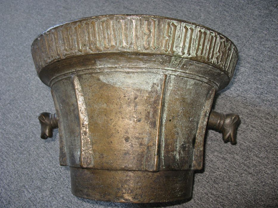 mortier n°1 - © Ministère de la Culture (France), Conservation des antiquités et des objets d’art de la Vienne – Tous droits réservés 