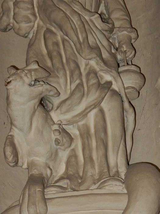 statue : Sainte Marthe, détail - © Ministère de la Culture (France), Conservation des antiquités et des objets d’art de la Vienne – Tous droits réservés 