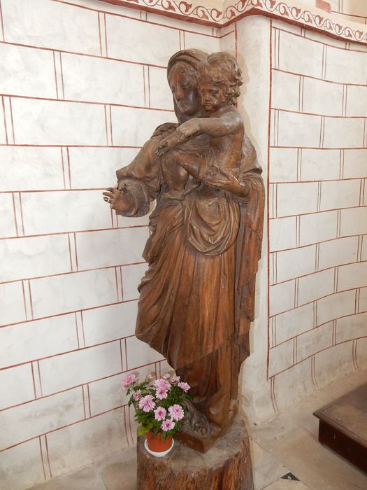 statue : Vierge à l'Enfant - © Ministère de la Culture (France), Conservation des antiquités et des objets d’art de la Vienne – Tous droits réservés
