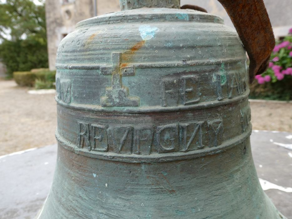 cloche, détail de l’inscription