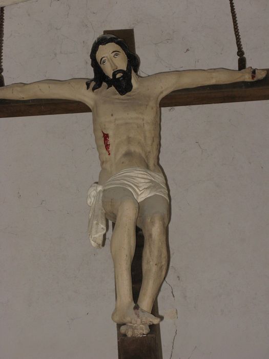 Statue : Christ en croix