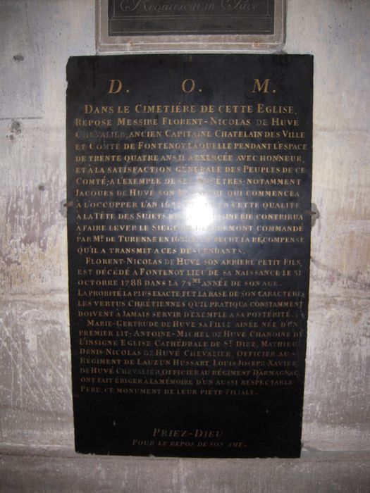 plaque funéraire de Florent Nicolas de Huvé mort le 31 décembre 1788