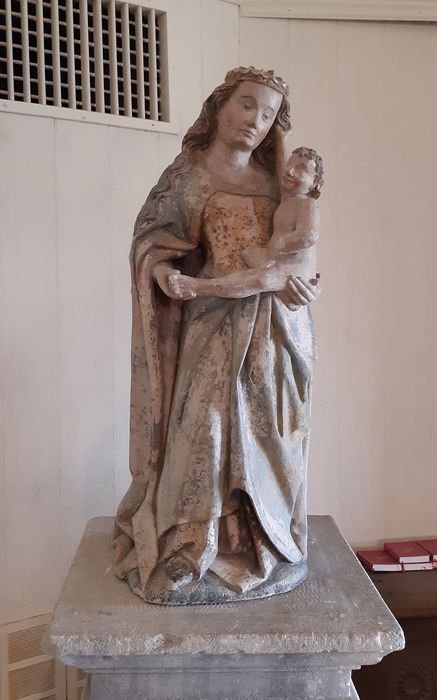 statue : Vierge à l'Enfant