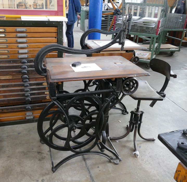 machine à découper par scie (scie-sauteuse)