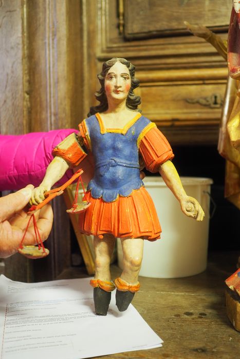 statuette de confrérie : Saint Michel