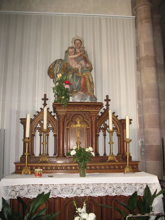 statue : Vierge à l’Enfant