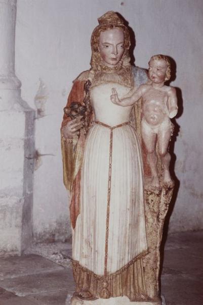statue : Vierge à l'Enfant