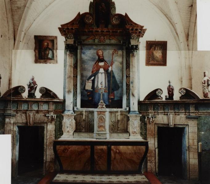 autel ; retable ; statue (2) ; tabernacle ; tableau : Saint Martin et Vierge à l'enfant - © Ministère de la Culture (France), Conservation des antiquités et objets d'art de l'Yonne, tous droits réservés