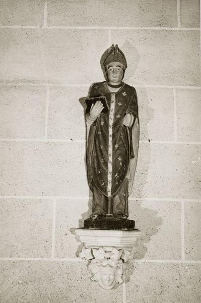 statue : Saint Edme - © Ministère de la Culture (France), Conservation des antiquités et objets d'art de l'Yonne, tous droits réservés