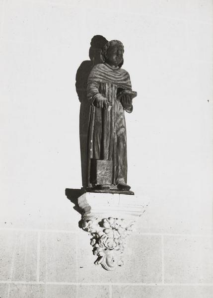 statue : Saint Fiacre - © Ministère de la Culture (France), Conservation des antiquités et objets d'art de l'Yonne, tous droits réservés