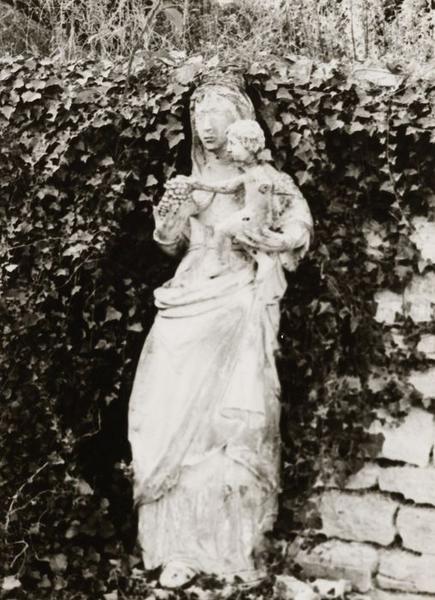 statue : Vierge à l'Enfant