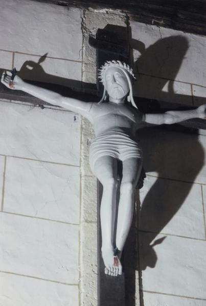 statue : Christ en croix - © Ministère de la Culture (France), Conservation des antiquités et objets d'art de l'Yonne, tous droits réservés