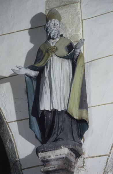 statue : Evêque - © Ministère de la Culture (France), Conservation des antiquités et objets d'art de l'Yonne, tous droits réservés