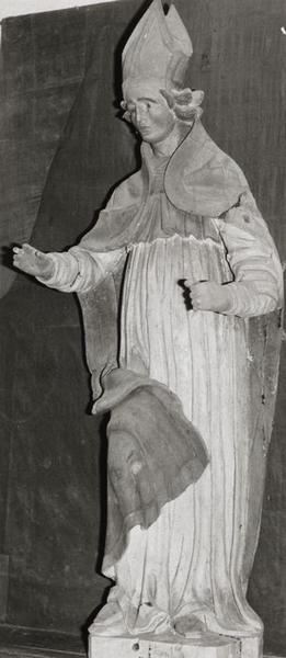 statue : Saint Pregts - © Ministère de la Culture (France), Conservation des antiquités et objets d'art de l'Yonne, tous droits réservés