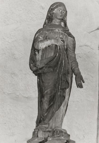 statue : Vierge de calvaire - © Ministère de la Culture (France), Conservation des antiquités et objets d'art de l'Yonne, tous droits réservés