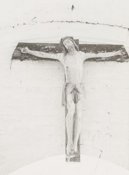 statue : Christ en croix - © Ministère de la Culture (France), Conservation des antiquités et objets d'art de l'Yonne, tous droits réservés