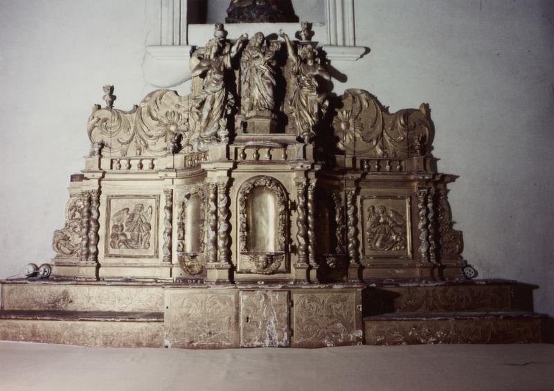 tabernacle : Anges, Christ, saint Paul, saint Pierre, Vierge à l'enfant - © Ministère de la Culture (France), Conservation des antiquités et objets d'art de l'Yonne, tous droits réservés