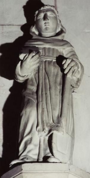 statue : Saint Fiacre - © Ministère de la Culture (France), Conservation des antiquités et objets d'art de l'Yonne, tous droits réservés