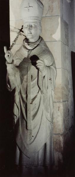 statue : Saint évêque imberbe - © Ministère de la Culture (France), Conservation des antiquités et objets d'art de l'Yonne, tous droits réservés
