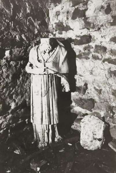 statue : Saint