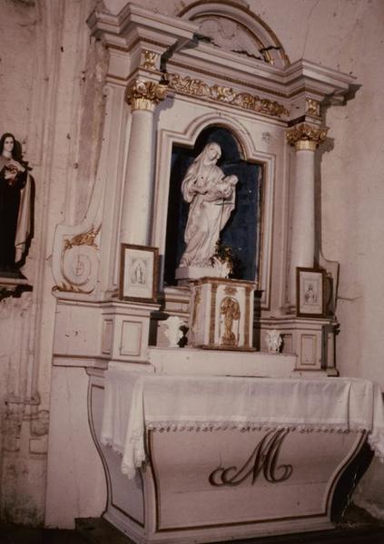 autel (autel latéral) ; retable ; tabernacle - © Ministère de la Culture (France), Conservation des antiquités et objets d'art de l'Yonne, tous droits réservés