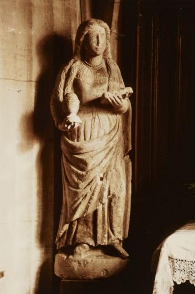 statue : Sainte Marie Madeleine - © Ministère de la Culture (France), Conservation des antiquités et objets d'art de l'Yonne, tous droits réservés