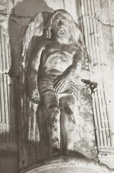 bas-relief : Christ mort