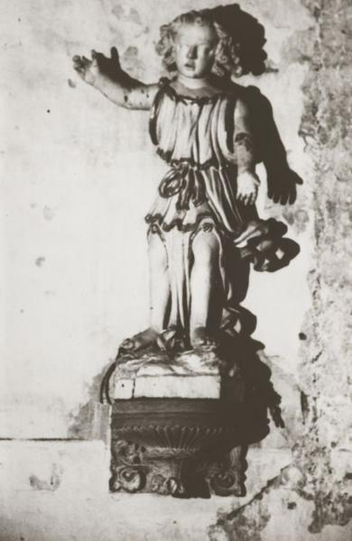 statue : Angelot