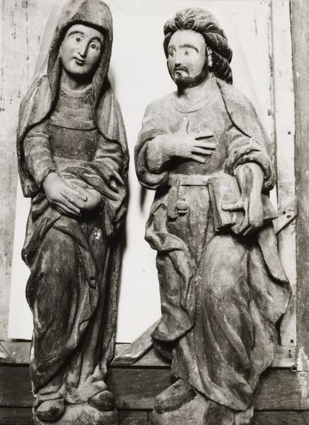 groupe sculpté : Vierge et saint Jean de calvaire - © Ministère de la Culture (France), Conservation des antiquités et objets d'art de l'Yonne, tous droits réservés