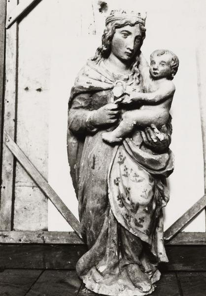 statue : Vierge à l'Enfant - © Ministère de la Culture (France), Conservation des antiquités et objets d'art de l'Yonne, tous droits réservés