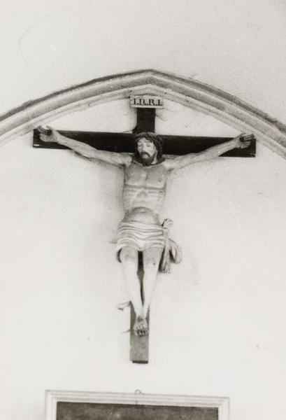 statue : Christ en croix - © Ministère de la Culture (France), Conservation des antiquités et objets d'art de l'Yonne, tous droits réservés